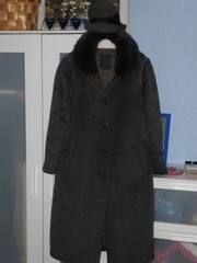 Солидное пальто Австрия 52-54р-р 165см.,  2500руб.
