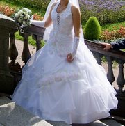 Красивое свадебное платье!